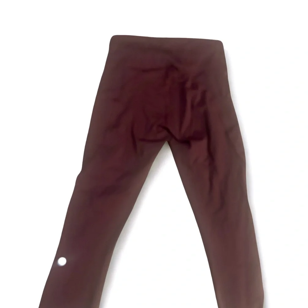 Lululemon Maroon Dot‑Detail Crop Leggings – Size 6 – Excellent Condition